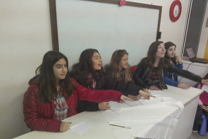 Propositions d'activités pour «<small class="fine d-inline"> </small>faire parler<small class="fine d-inline"> </small>» nos élèves