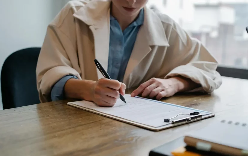 Questionnaires en mémoire et en thèse : entre illusion de rigueur et subjectivité non assumée